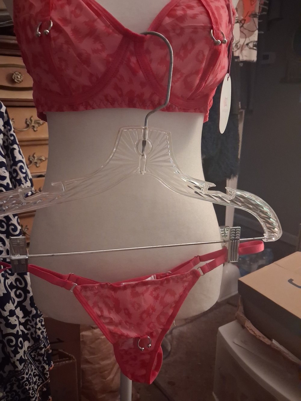 New,Tag,Leopard Print  Bra & Thong  Both Adjustable Straps,Decorative Rings Med.